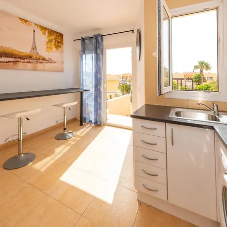 Modern 3 Bedroom House With Large Pool And Fast Internet, 100ft From The Sea - Sleeps 6 * Caleta De Fuste